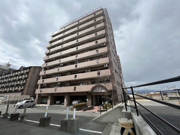 草津市野路、マンションの画像です