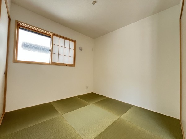 大津市御陵町、新築一戸建ての画像です