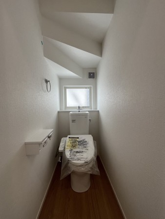 大津市御陵町、新築一戸建ての画像です