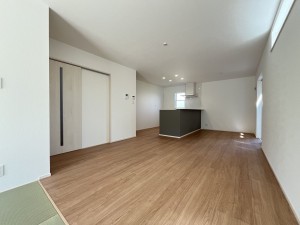 大津市御陵町、新築一戸建ての画像です