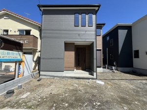 大津市御陵町、新築一戸建ての画像です