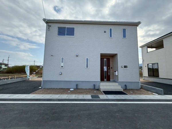 大津市雄琴、新築一戸建ての画像です
