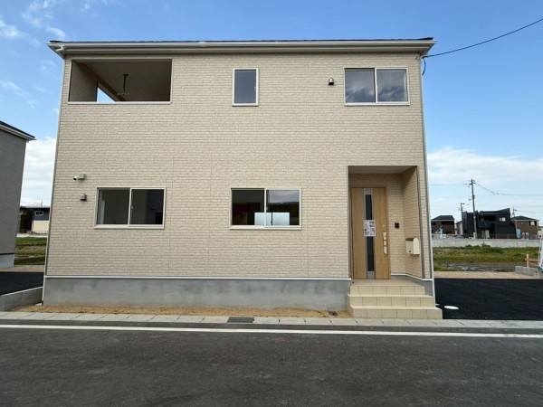 大津市雄琴、新築一戸建ての外観画像です