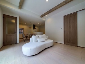大津市尾花川、新築一戸建ての画像です
