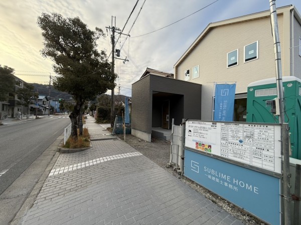 大津市尾花川、新築一戸建ての外観画像です