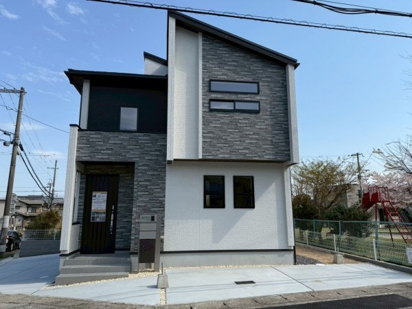 大津市木の岡町、新築一戸建ての外観画像です