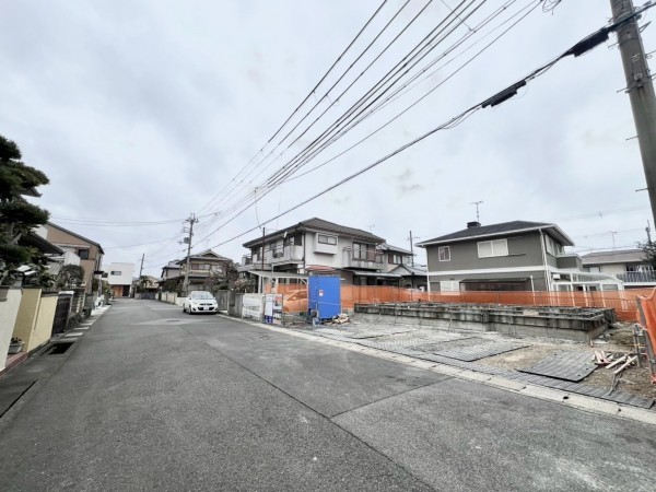 草津市平井、新築一戸建ての外観画像です