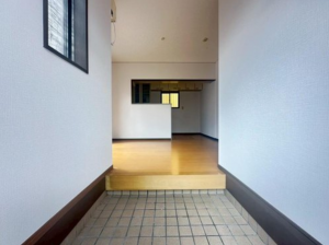 大津市国分、中古一戸建ての画像です