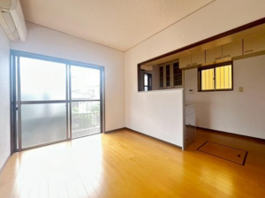 大津市国分、中古一戸建ての画像です