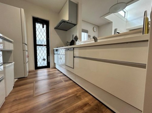 大津市下阪本、中古一戸建ての内装画像です