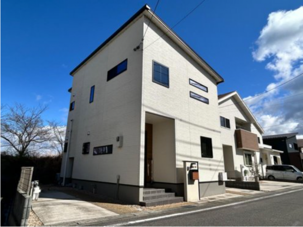 大津市下阪本、中古一戸建ての画像です