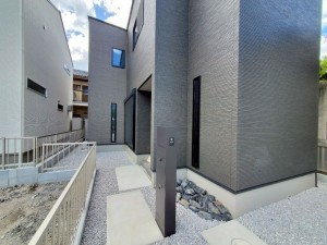 大津市尾花川、新築一戸建ての画像です