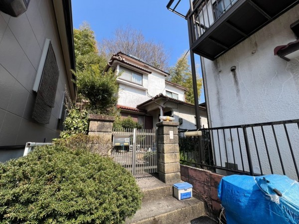 大津市穴太、中古一戸建ての外観画像です