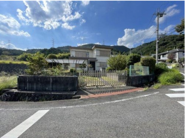 大津市滋賀里、中古一戸建ての画像です