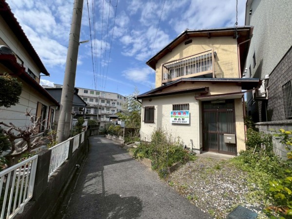 草津市南笠町、中古一戸建ての外観画像です