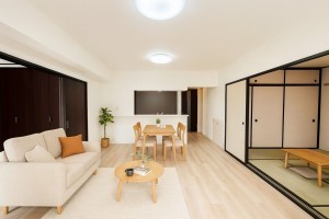 大津市仰木の里、マンションの画像です