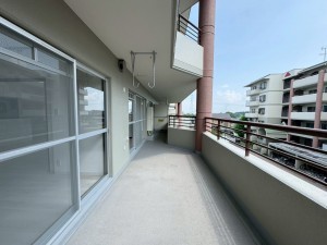 大津市仰木の里、マンションの画像です