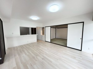 大津市仰木の里、マンションの画像です