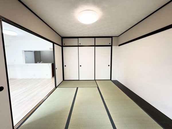 大津市仰木の里、マンションの画像です