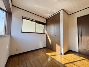 大津市一里山、中古一戸建ての子ども部屋画像です