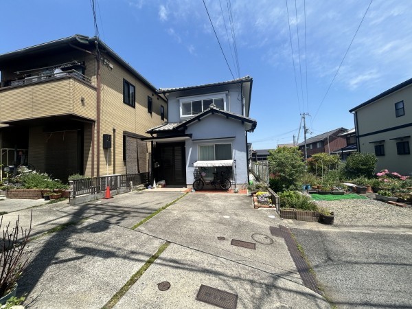 草津市平井、中古一戸建ての画像です