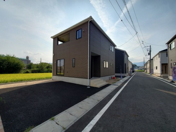 大津市雄琴、新築一戸建ての画像です