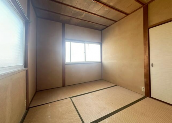大津市国分、中古一戸建ての画像です