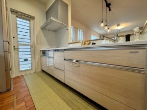 草津市南草津プリムタウン、中古一戸建てのキッチン画像です