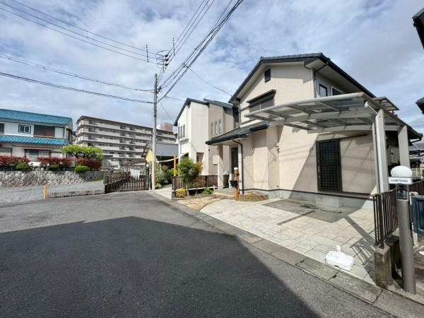 大津市大江、中古一戸建ての外観画像です