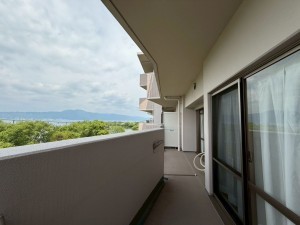 草津市矢橋町、マンションのバルコニー画像です