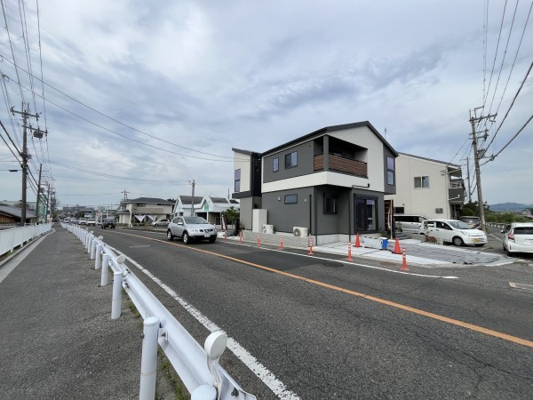 草津市新浜町、新築一戸建ての画像です