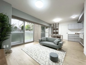 大津市湖城が丘、マンションの画像です