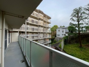 大津市湖城が丘、マンションの画像です