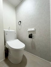 大津市湖城が丘、マンションの画像です