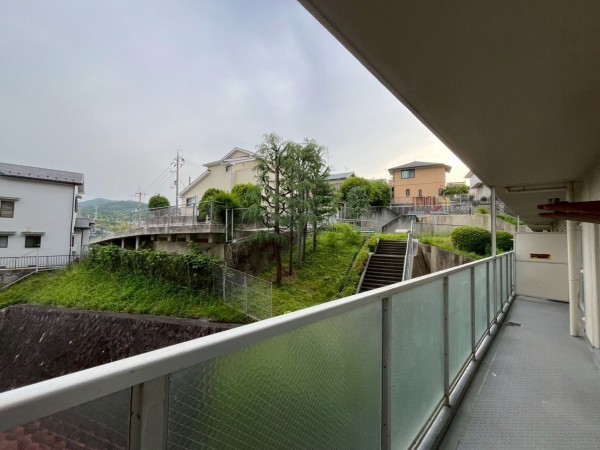 大津市湖城が丘、マンションの画像です