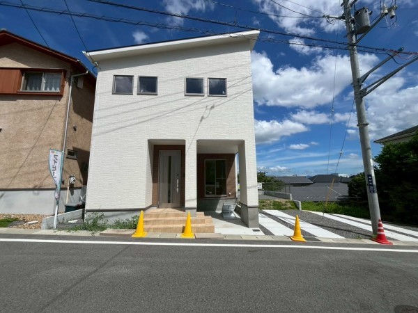 大津市高砂町、新築一戸建ての画像です