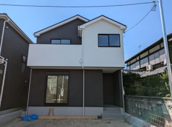 草津市南笠町、新築一戸建ての画像です