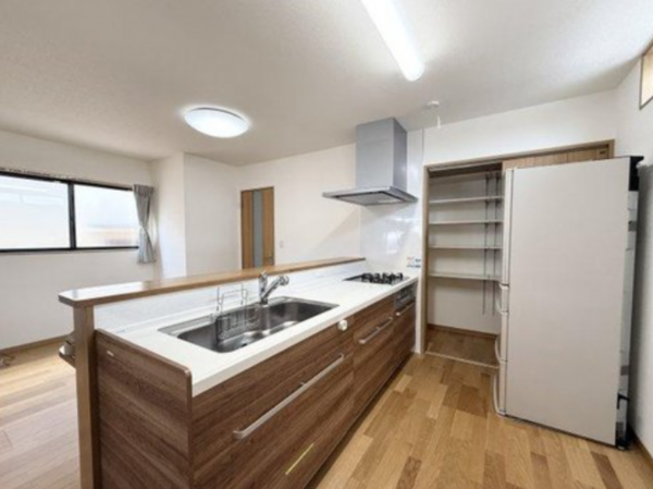 草津市矢橋町、中古一戸建ての画像です