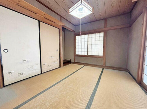 草津市追分、中古一戸建ての画像です