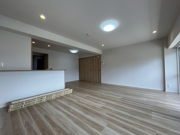 大津市におの浜、マンションの画像です