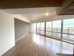 大津市皇子が丘、マンションの画像です