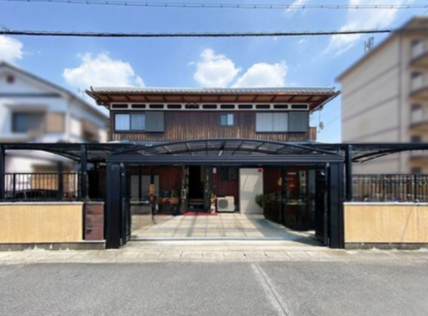 草津市平井、中古一戸建ての画像です