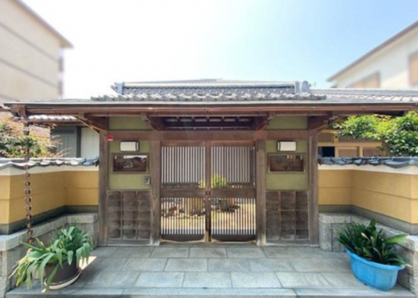 草津市平井、中古一戸建ての画像です