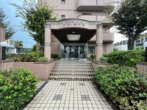 大津市柳川、マンションの画像です