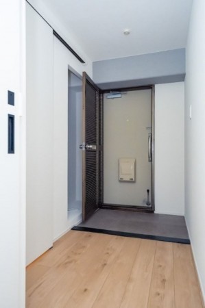 大津市湖城が丘、マンションの画像です