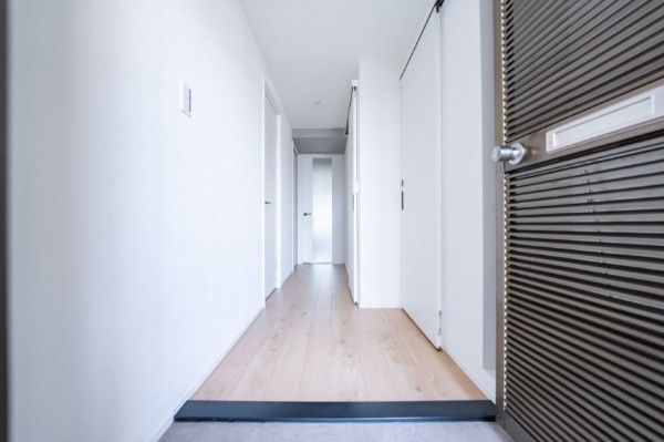 大津市湖城が丘、マンションの画像です