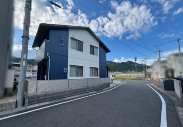 大津市見世、中古一戸建ての画像です