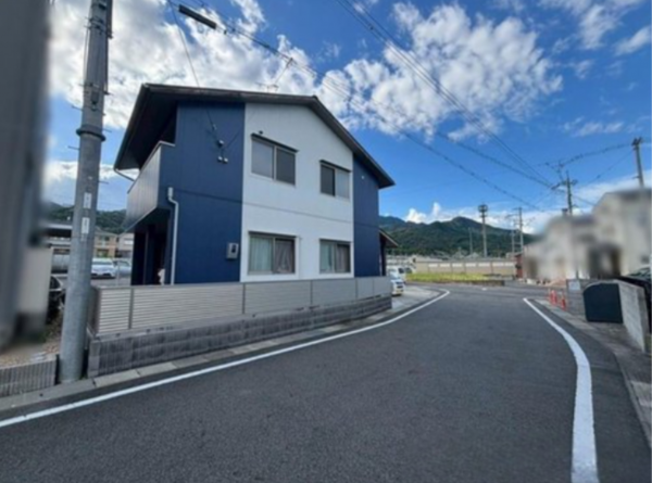 大津市見世、中古一戸建ての画像です