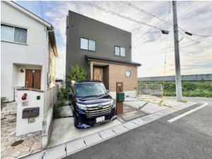 大津市一里山、中古一戸建ての画像です