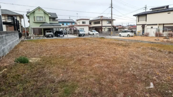 湖南市岩根、土地の画像です